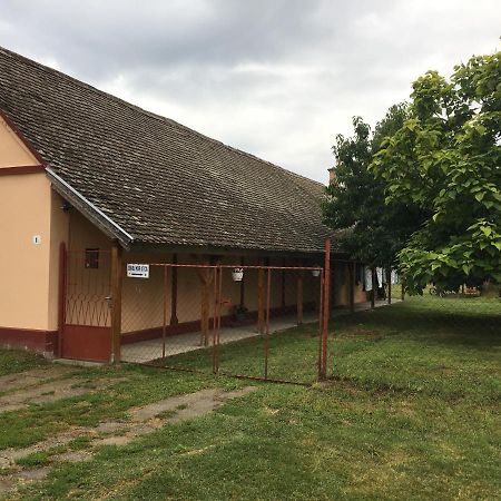 Elsa'S Angelparadies Dunafalva Bagian luar foto